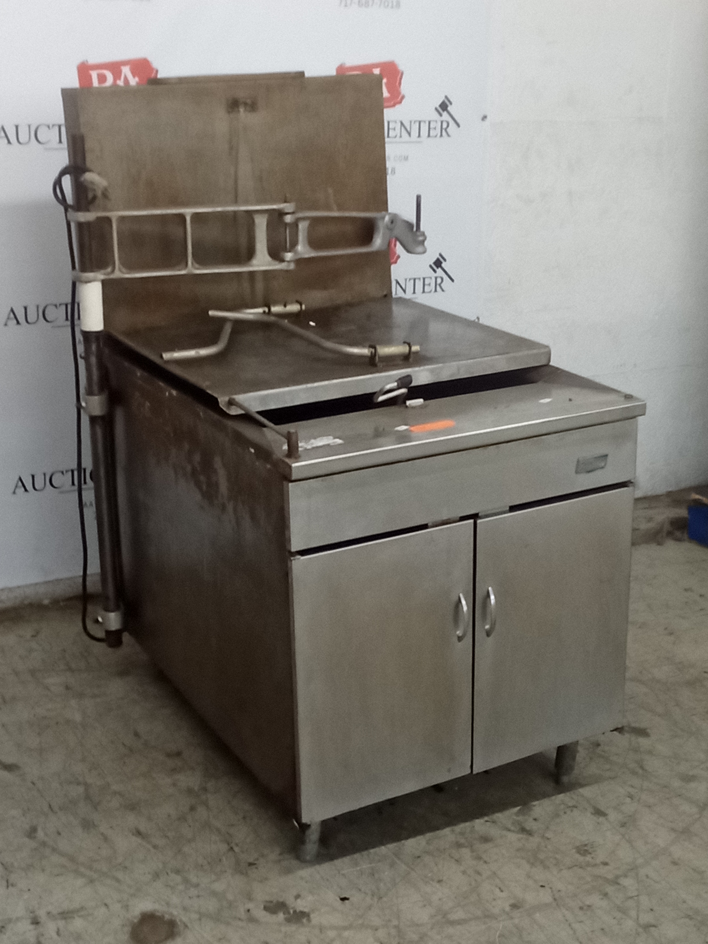 Auction image